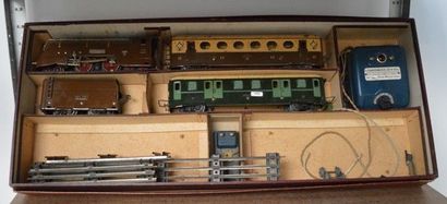 null JEP, boîte de train aérodynamique comprenant : locomotive carénée brune 222,...