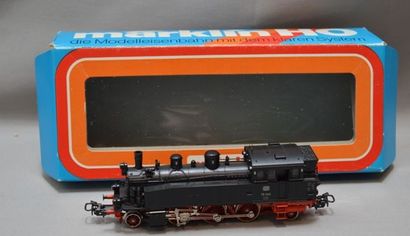 null MÄRKLIN 3313, loco-tender 75042 noire de la DB, type 131, 1985-1987 (MB), inverseur...