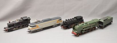 null Locomotives (4) : LIMA (2), BB 7203 grise de la SNCF et loco-tender 131 noire...