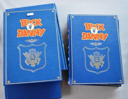 null HUBINON, collection complète des aventures de Buck Danny aux éditions Dupuis...