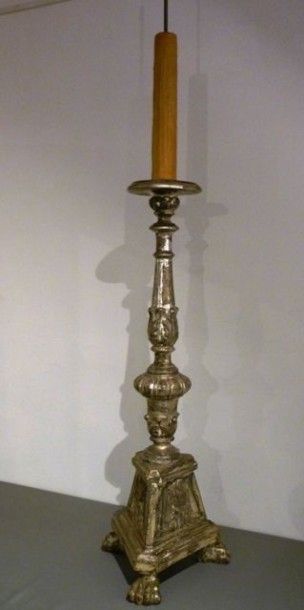 null Pique-cierge de style Baroque partiellement monté en lampadaire, XXe, bois sculpté...