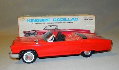 AUTOS BANDAI, Kingsize Cadillac, convertible, battery operated, tôle rouge, marche...