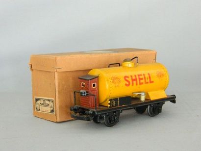 null MÄRKLIN 1774 SK/O : wagon-citerne jaune Shell à 2 axes, cabine serre-freins,...