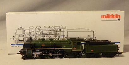 null MÄRKLIN 3317, locomotive à vapeur type Pacific, serie 231 A 231 995 en vert...