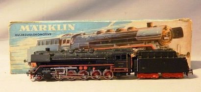 null MÄRKLIN 3027, locomotive 150 noire, 44 690 de la DB, tender 4 axes, telex [très...