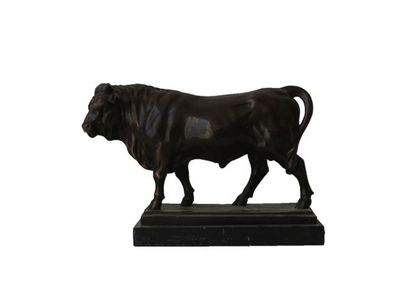 BARYE Antoine Louis (1796-1875) "Taureau", fin XIXe, sculpture en bronze sur socle...
