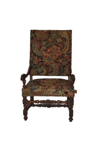 null Large fauteuil à la reine de style Louis XIV, XIXe, bois tourné et sculpté,...