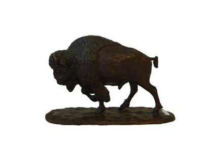 DARAS Francis "Bison américain", XXIe, sculpture en bronze, signée sur la base, 18x27x9...