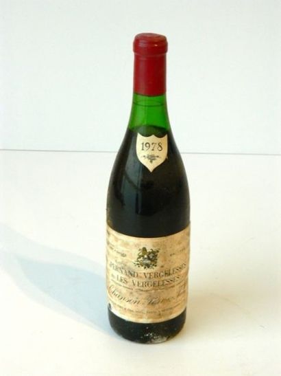 BOUGOGNE, rouge Pernand-Vergelesses 1978, 12 bouteilles [étiquettes altérées, niveaux...