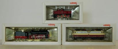 null MÄRKLIN Hobby, 3 locomotives : 3033, BB BR 114 en rouge et crème de la DB ;...