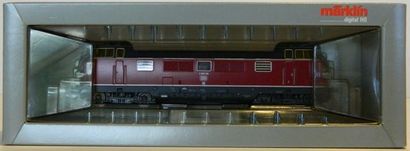 null MÄRKLIN 3682, locomotive diesel BB, type BR V 200.1 en rouge et gris, digital...
