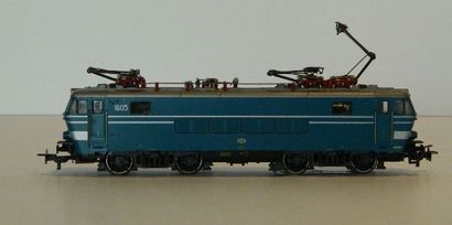 null MÄRKLIN 3152, motrice BB, série 1605 de la SNCB en bleu à lignes argentées [en...