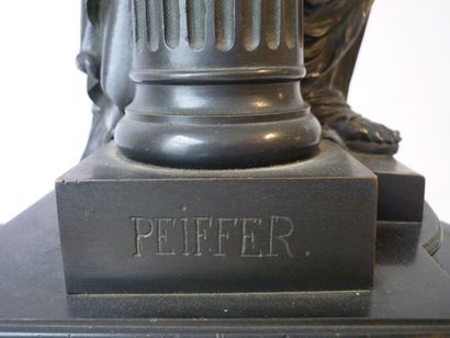 PEIFFER (école française) "Femme à la cythare s'appuyant sur une colonne dorique"...