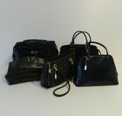 null Beau lot comprenant : un grand sac Jacques Esterel en cuir noir ; un sac Francinel...