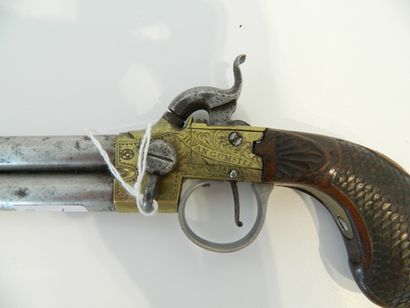 HOLLANDE Pistolet avec chien à double canon, XVIII-XIXe, métal et laiton, marqué [H....