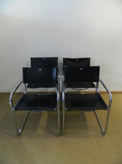 null Suite de quatre fauteuils type Marcel Breuer B34, circa 1980, métal chromé et...