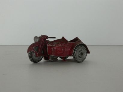 null Fabrication française, side-car en aluminium rouge, 10 cm [sans chauffeur, peinture...