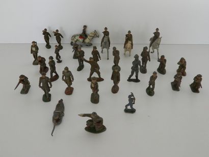 null Soldats de plomb (51) : 30 fabrication belge + 11 de petite taille - 10 fabrication...