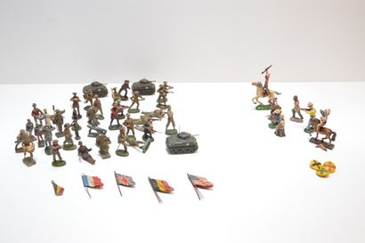 null Soldats divers (42) : 14 Durso + 3 chars - fabrication belge, 25 figurines attitudes...