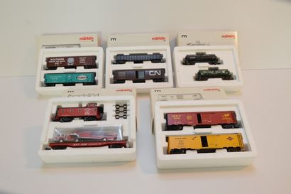 null MÄRKLIN, 5 sets de wagons américains : 4579, 4580, 4581, 4859 et 47785 (MB)...