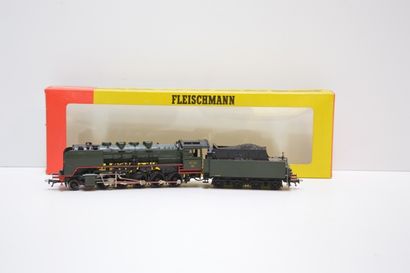 null FLEISCHMANN 1174 B, 12 volts / 3 rails alternatif, locomotive belge 150 en vert...