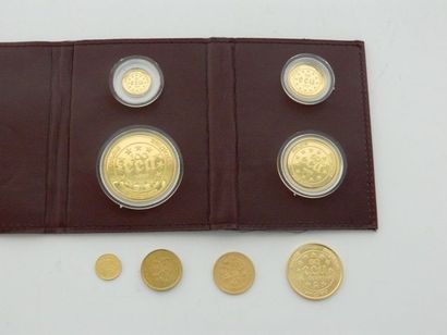 null Ensemble de sept pièces en or, 84 g env. : ÉTAS-UNIS, 1 dollar, 1853 ; RUSSIE,...