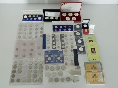 BELGIQUE Collection de monnaies d'après-guerre, principalement en argent et fleur...