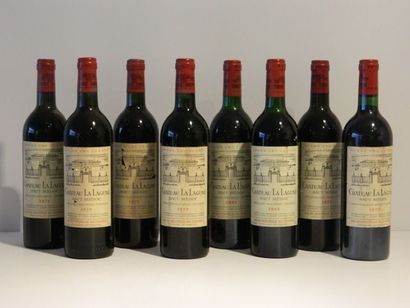 null Bordeaux, Haut-Médoc, huit bouteilles du Château La Lagune, Troisième Grand...