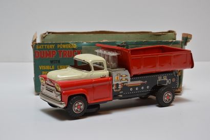 null JAPAN, camion-benne Dump Truck en tôle rouge et blanche, batterie, l. 29 cm...