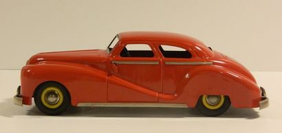 null JEP 7585, coupé Delahaye en tôle rouge, une porte ouvrante, chauffeur, lampe...