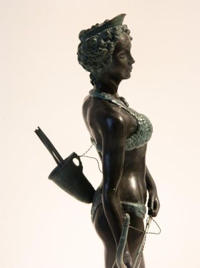 MILO "Diane chasseresse", XXe, sujet en bronze à double patine sur socle de pierre,...