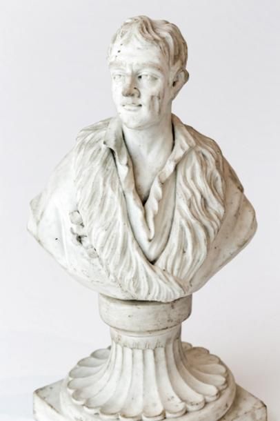 TOURNAI "Buste de Jean-Jacques Rousseau", fin XVIIIe, sujet en biscuit de porcelaine...