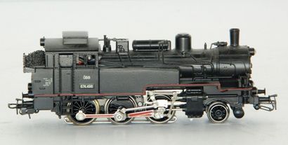 null MÄRKLIN 3105, série spéciale de 1984, loco-tender 130 noire, série 674 498 des...