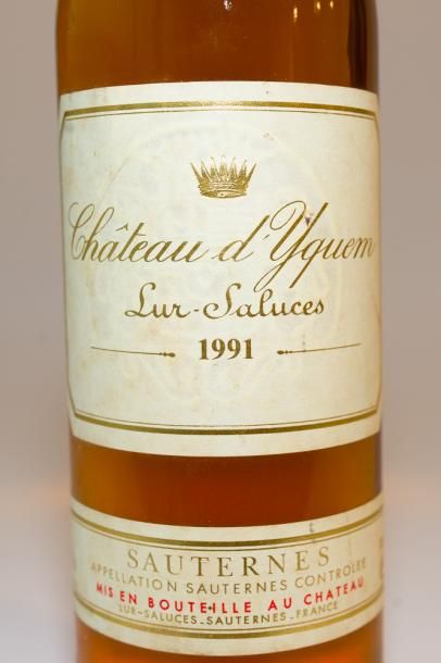 null BORDEAUX (SAUTERNES), blanc liquoreux, Château d'Yquem, 1er cru classé supérieur...