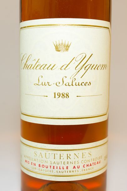 null BORDEAUX (SAUTERNES), blanc liquoreux, Château d'Yquem, 1er cru classé supérieur...