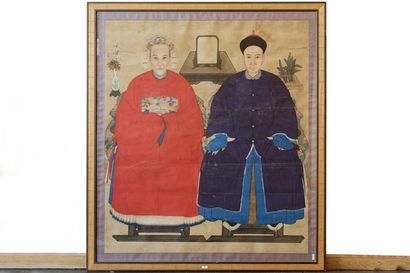 CHINE "Portrait d'ancêtres", dynastie Qing / XIXe, couleurs sur papier marouflé sur...