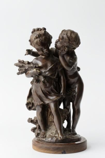 MOREAU Auguste (1834-1917) "Couple d'enfants", fin XIXe, groupe en bronze patiné...