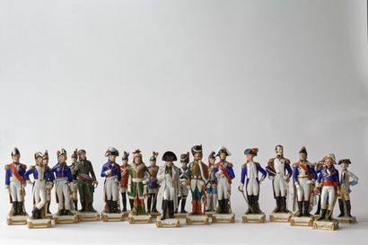 SAXE Ensemble de vingt-et-un soldats dont Napoléon et Kléber, XXe, porcelaine émaillée,...