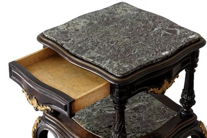 null Petite table-desserte carrée d'époque Napoléon III ouvrant par un tiroir en...