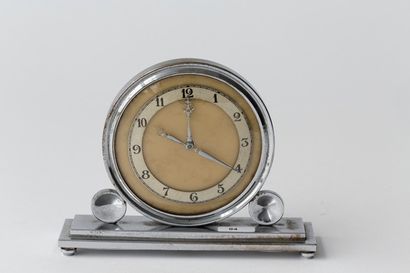 null Pendule de bureau d'époque Art déco, circa 1930, métal chromé, 17,5 cm [altérations...