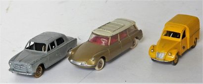 null DINKY FR. (12) véhicules français [divers états, sans boîte] :

- Citroën 23...