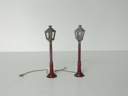 null BING (2) lampadaires électriques en rouge, base ronde en métal, lanterne nickelée,...