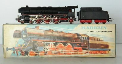 null MÄRKLIN 3048/2 (1961-63), locomotive à vapeur 231 noire 01 097, tender à 4 axes,...