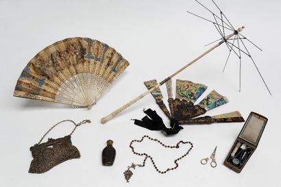 ASIE Lot de petits objets délicats, fin XVIIIe - XIXe : un set de manucure dans son...