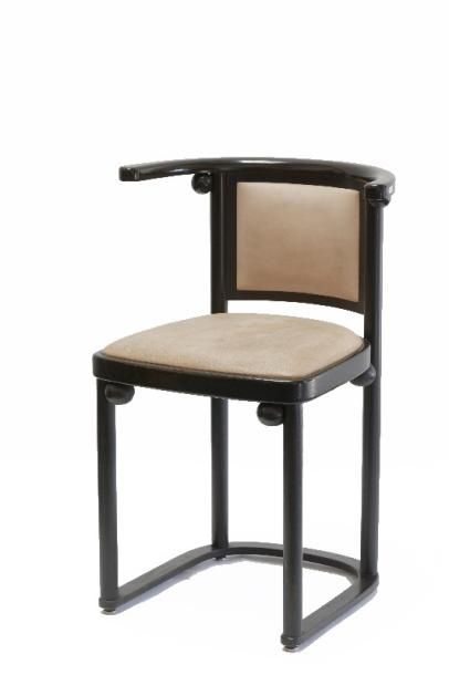 HOFFMAN Josef (1870-1956) - WITTMANN AUSTRIA Suite de six fauteuils, XXe, bois noirci,...