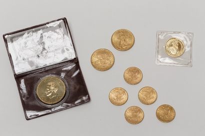 null Ensemble de huit pièces en or (50 ecu, deux twenty dollars, cinq ten dollars)...