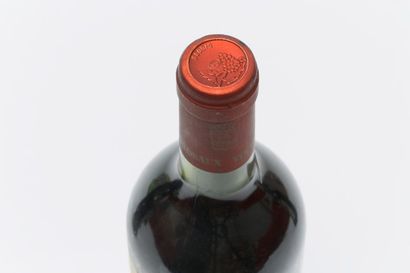 null BORDEAUX, varia de dix bouteilles :

- (MOULIS), rouge, Château Chasse-Spleen,...