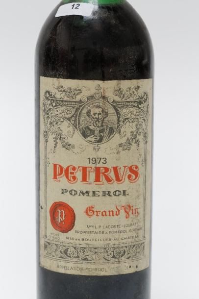 null BORDEAUX (POMEROL), rouge, Petrus 1973, une bouteille [étiquette et capsule...