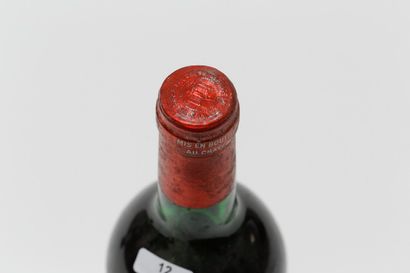 null BORDEAUX (POMEROL), rouge, Petrus 1973, une bouteille [étiquette et capsule...