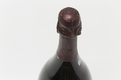 null CHAMPAGNE, rosé effervescent, Dom Pérignon, brut 2000, une bouteille [usures...